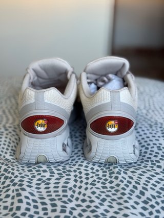 Nike Air Max DN Beige/Crema Talla 39 – Como Nuevas