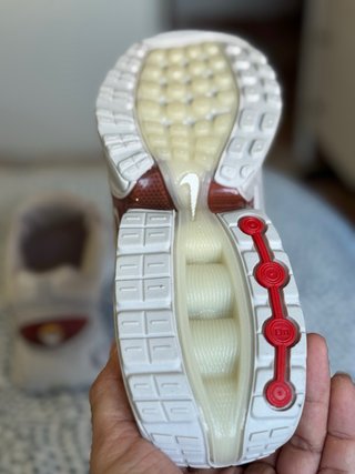 Nike Air Max DN Beige/Crema Talla 39 – Como Nuevas