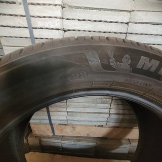 Se vende dos Neumáticos Michelin