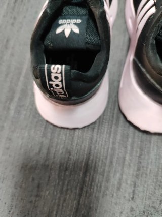 Zapatillas Adidas Niños Negras y Rosas