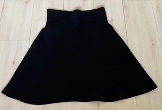Falda Negra Divina Providencia Talla L