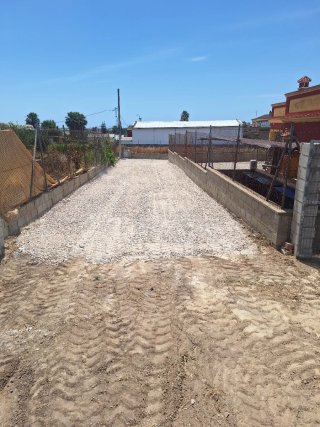 Excavaciones , movimiento  de tierras  y limpieza