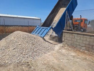 Excavaciones , movimiento  de tierras  y limpieza