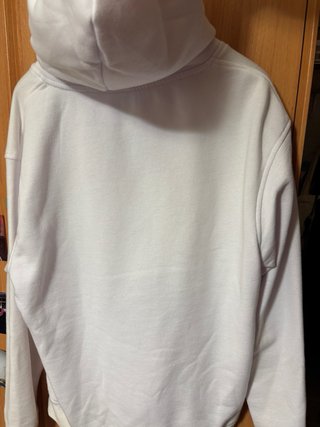 Sudadera blanca con estampado