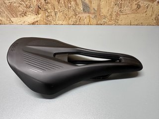Sillín Fizik Argo Vento R1 Carbono