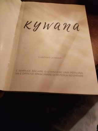 Libro Kywana, 2 mondi diversi che si incontrano.