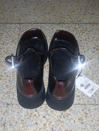 Zapatos Mary Jane Burdeos hebilla plataforma Zara