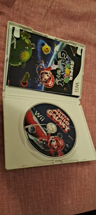 Lotto 2 giochi nintendo wii Mario Bros e galaxy