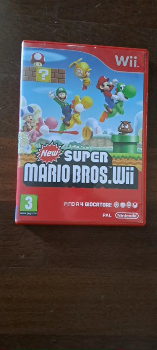 Lotto 2 giochi nintendo wii Mario Bros e galaxy