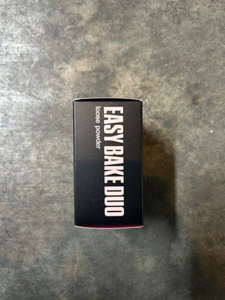 Huda Beauty Easy Bake Loose Powder Cherry Peach