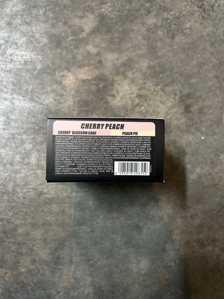 Huda Beauty Easy Bake Loose Powder Cherry Peach