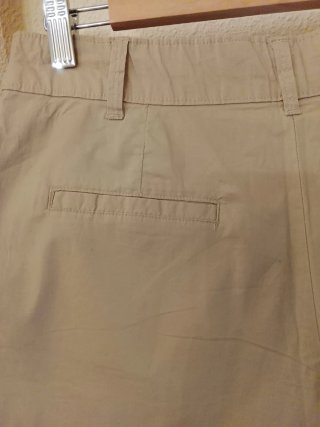 Bermudas mujer beige