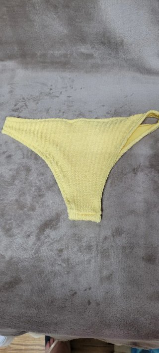 Braguita bikini NA-KD amarilla