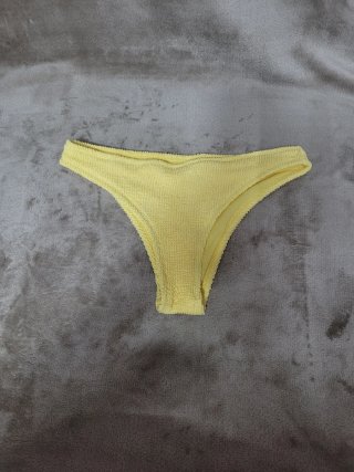 Braguita bikini NA-KD amarilla