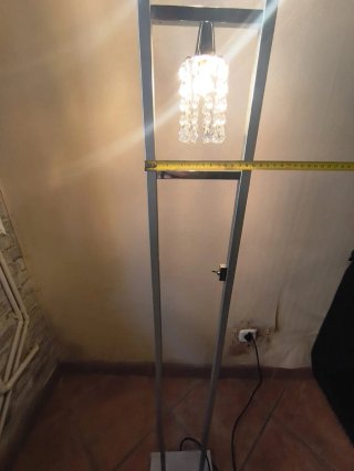 Lámpara de pie con 3 luces de cristal