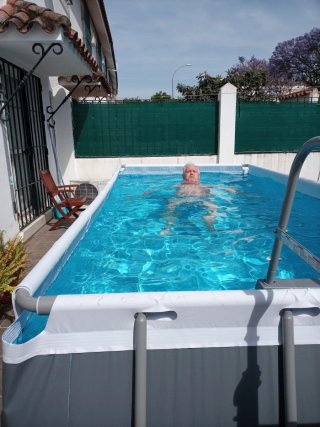 Piscina desmontable gris y azul