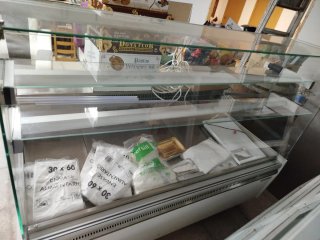 Vitrina expositora refrigerada