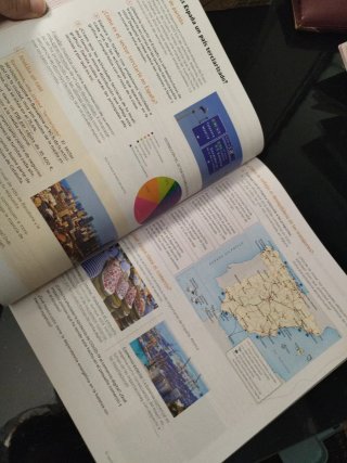 Geografía e Historia, 3 secundaria. Revuela
