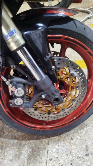 Yamaha R1 2005 Negra/Roja 60.000km