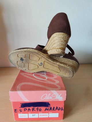 Zapatillas esparto cuña marrón