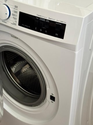 LAVADORA CARGA FRONTAL MARCA DAEWO DE 8 KILOS