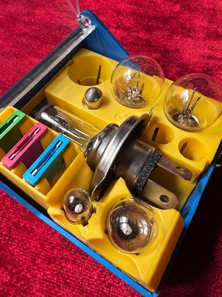 Kit Lámparas Coche y Fusibles