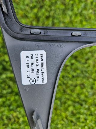 Embellecedor Radio Seat Leon MK3