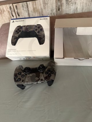 Lote Mandos PS5 Camuflaje y Blanco