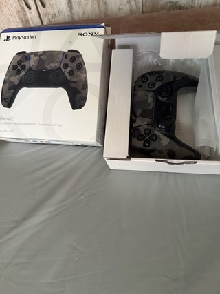 Lote Mandos PS5 Camuflaje y Blanco