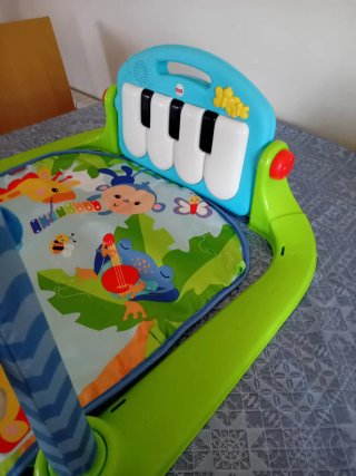 Gimnasio Bebé Fisher-Price Piano Pataditas