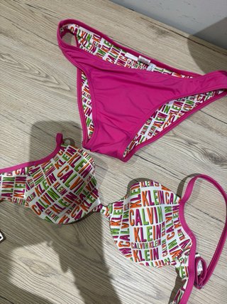 Bikini Calvin Klein Negro y Blanco