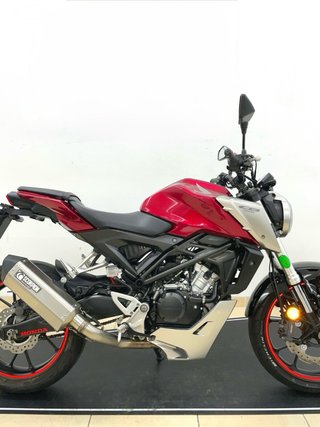 Honda CB125R Naked Roja y Negra