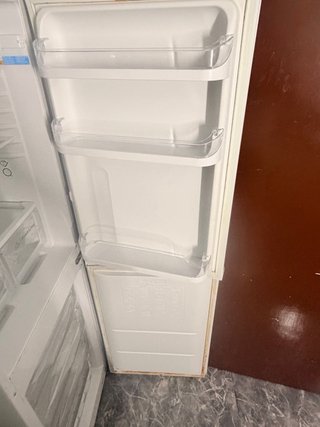 Nevera Indesit blanca
