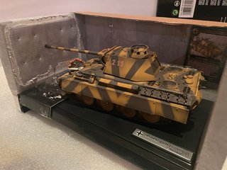 1:32 FORCES OF VALOR PANTHER AUSF. G 1945