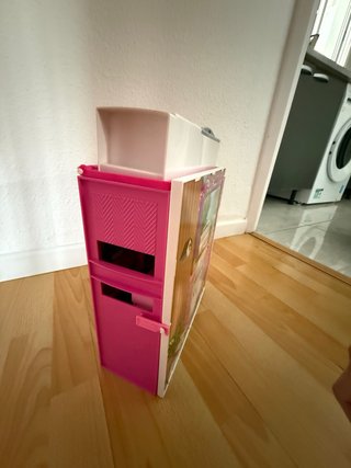 Casita Barbie Portátil nuevo solo se uso 2 veces