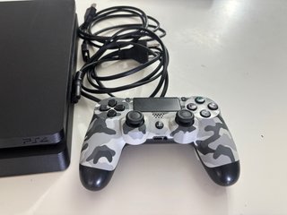 PS4 500GB + Mando Camuflaje