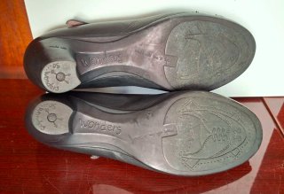 Zapatos Wonders piel T-Strap Charol Talla 37