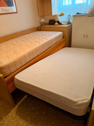 Cama doble de 90cm con cajones.