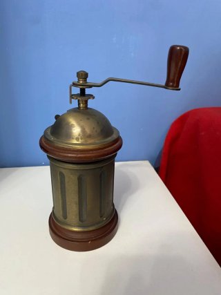 Macinino caffè ottone e legno