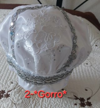Gorros religioso blancos,Rojo con adornos plateado