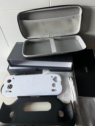 Console portatile AYN Odin 2 Portal Nero