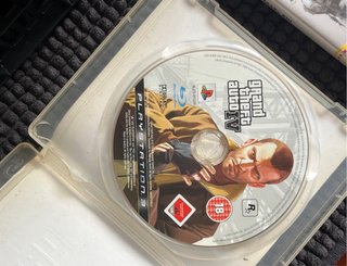 Pacchetto 3 Videogiochi PS3: GTA IV, NFS MW, FF XIII