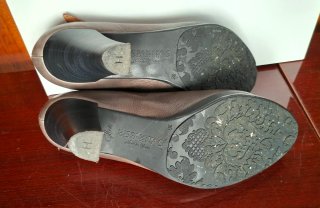 Zapatos Hispanitas piel marrones con charol 36
