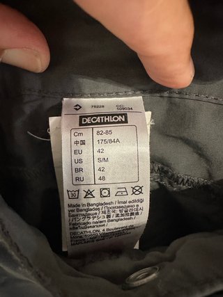 Pantalón corto trekking Quechua gris hombre T42