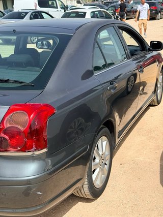Toyota Avensis 2005