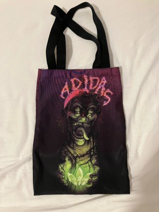 Bolsa Adidas multicolor con diseño