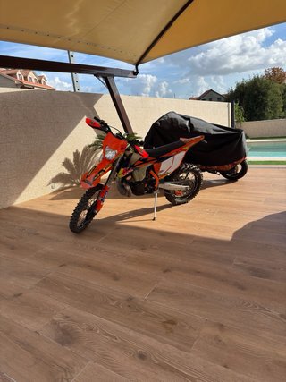 KTM 250 EXC 2T Enduro Moto