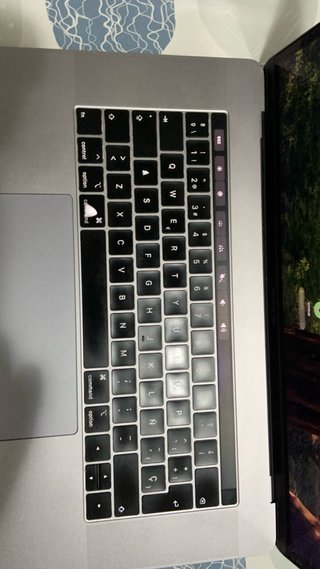 MacBook Pro i9,16GB RAM, 4GB Gráfica, 15 pulgadas