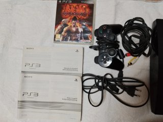 PlayStation 3 Slim (CECH-2004B)