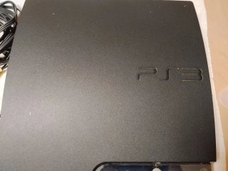 PlayStation 3 Slim (CECH-2004B)